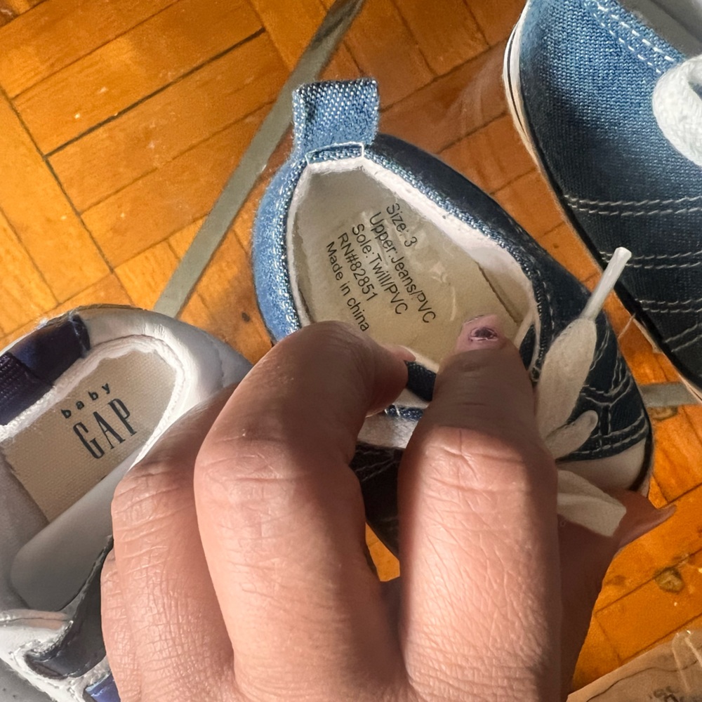 3 pair Baby Gap shoes and 1 teddy - Picture 5 of 5
